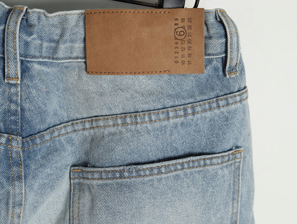 ma*s*n Ma*i*la masking paper white tape ripped five-point denim shorts