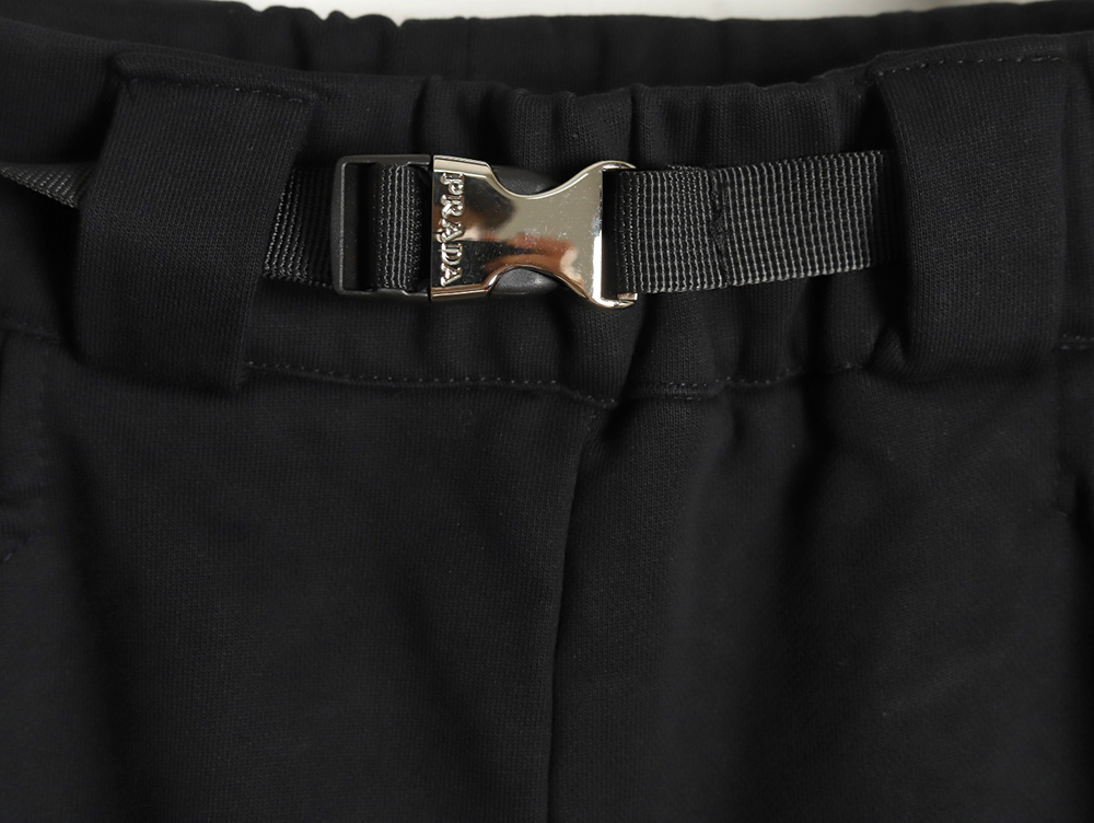 Pra*a multi-pocket logo shorts