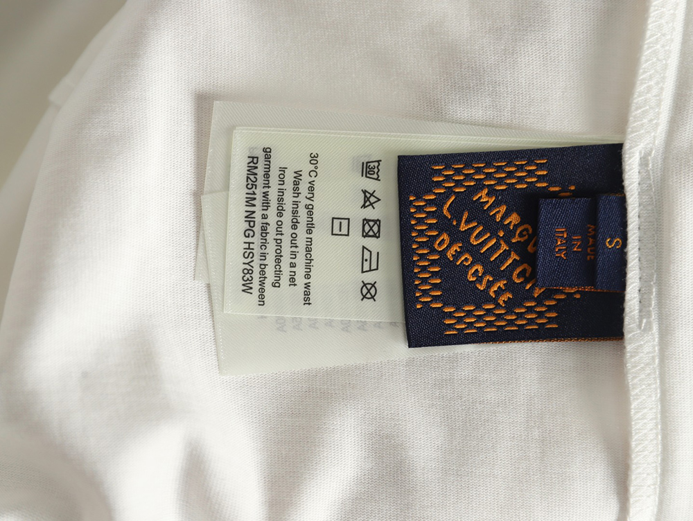 l0*is V*t0n earth flocked short sleeve t-shirt