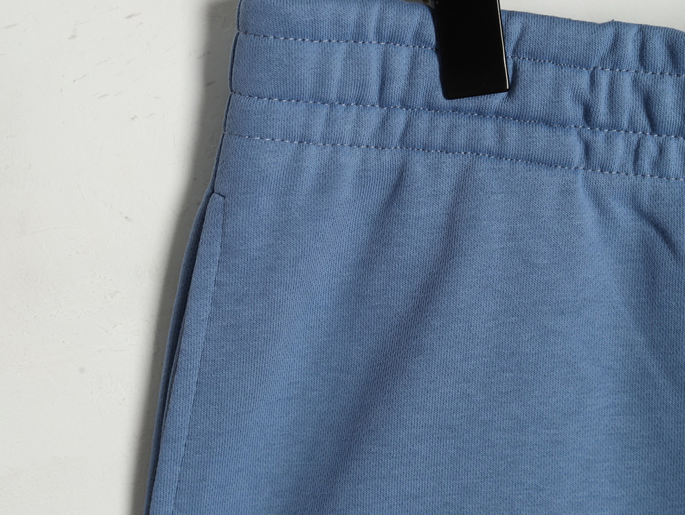 Ba*len*cia*ga tape lettering shorts