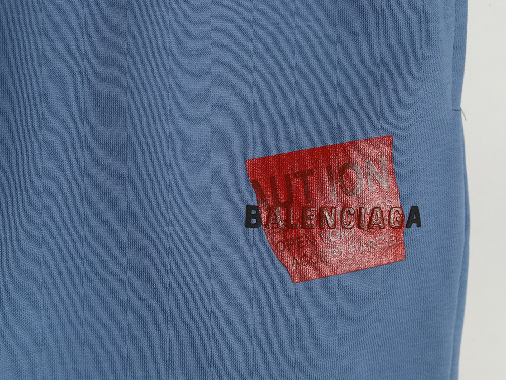 Ba*len*cia*ga tape lettering shorts