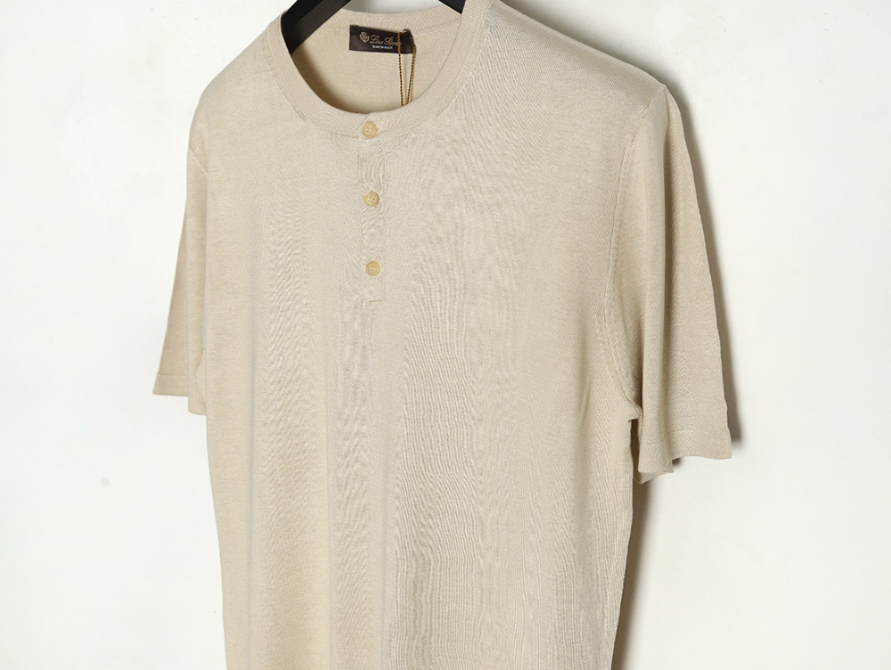 L**o p*ana henley collar short sleeve t-shirt