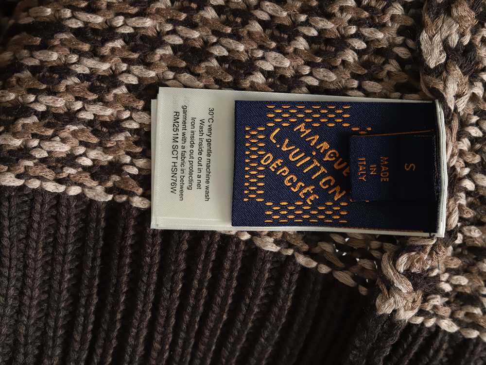 l0*is V*t0n brown check jacquard knit vest