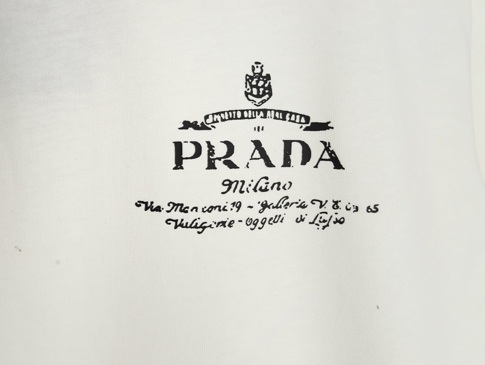 Pra*a chest lettering logo short sleeves