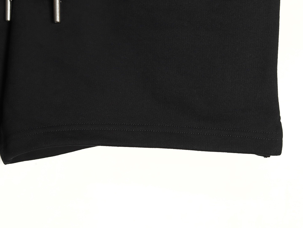 Ami Paris Heart Embroidered Shorts TSK1