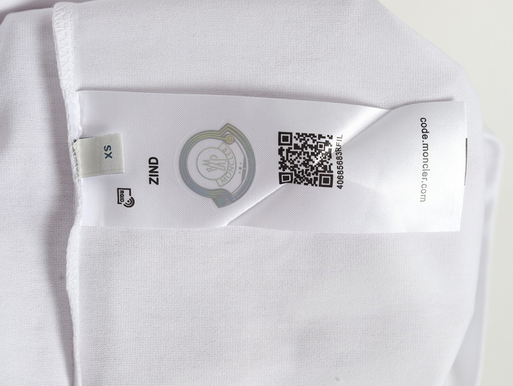 Moncler chest patch back letter print short sleeves