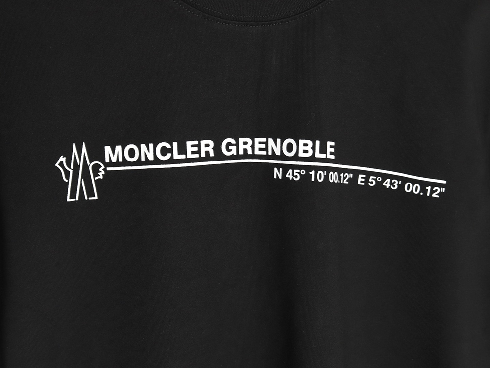 Moncler coordinate letter print short sleeve