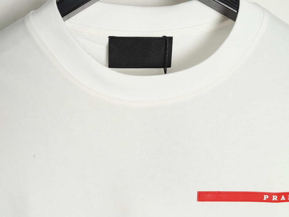 Pra*a classic red silicone trim short sleeves