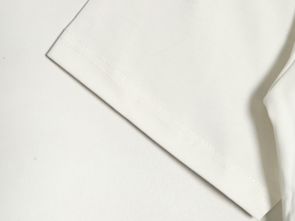 Pra*a classic red silicone trim short sleeves