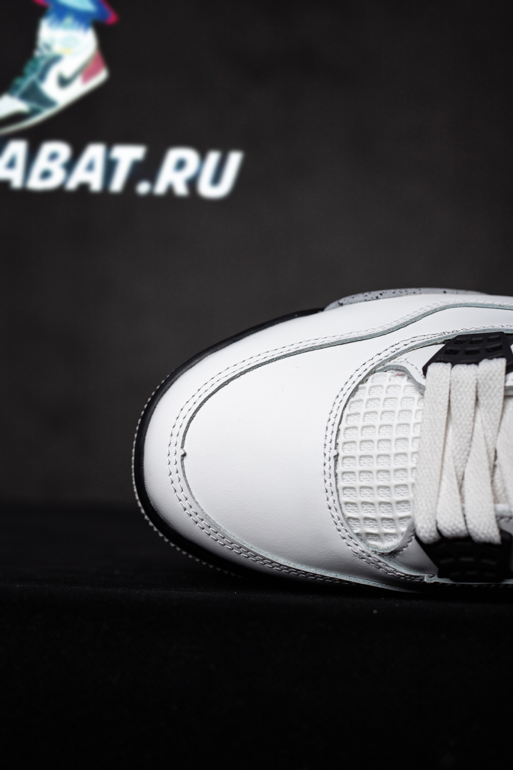 Air Jordan 4 Retro OG 