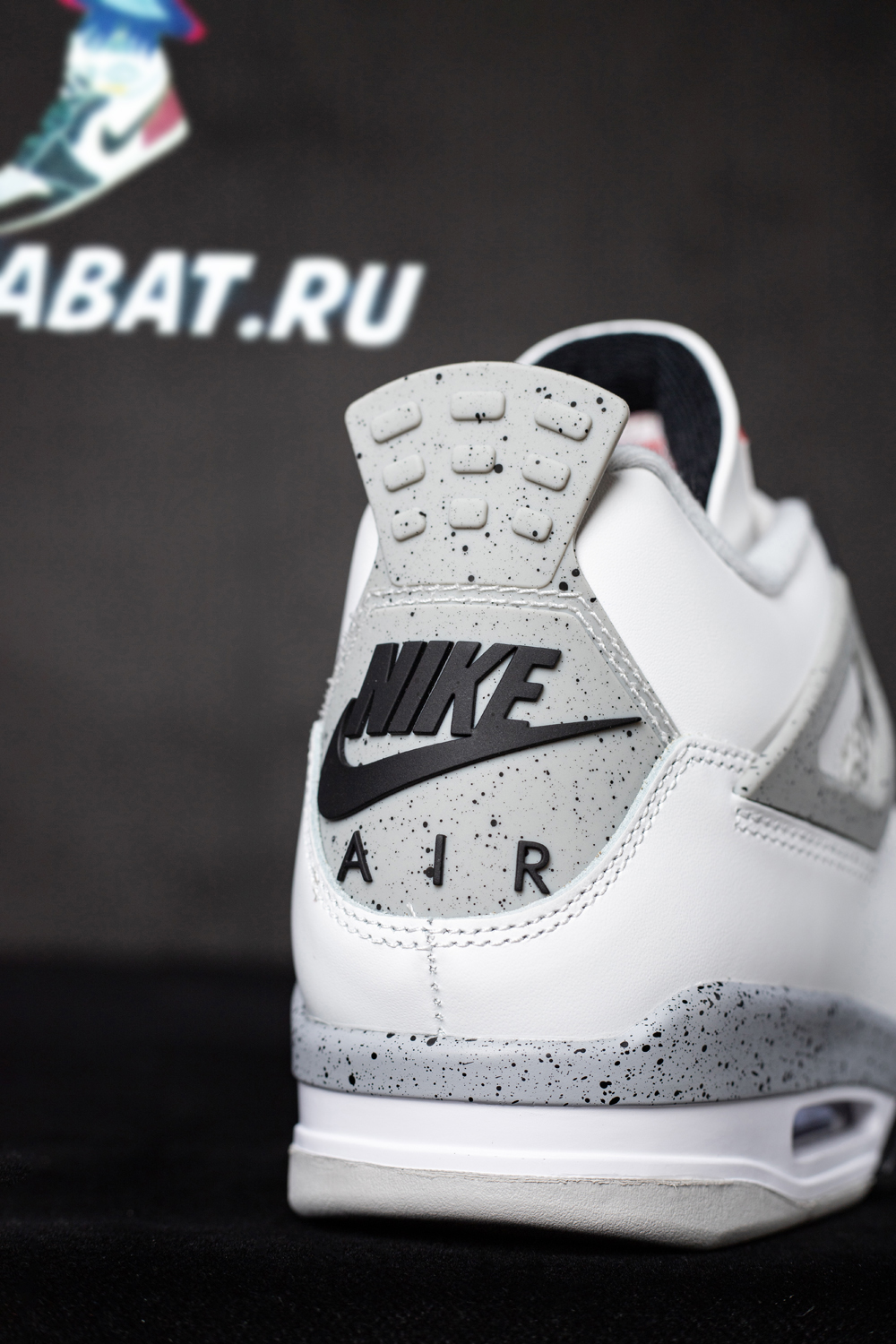 Air Jordan 4 Retro OG 