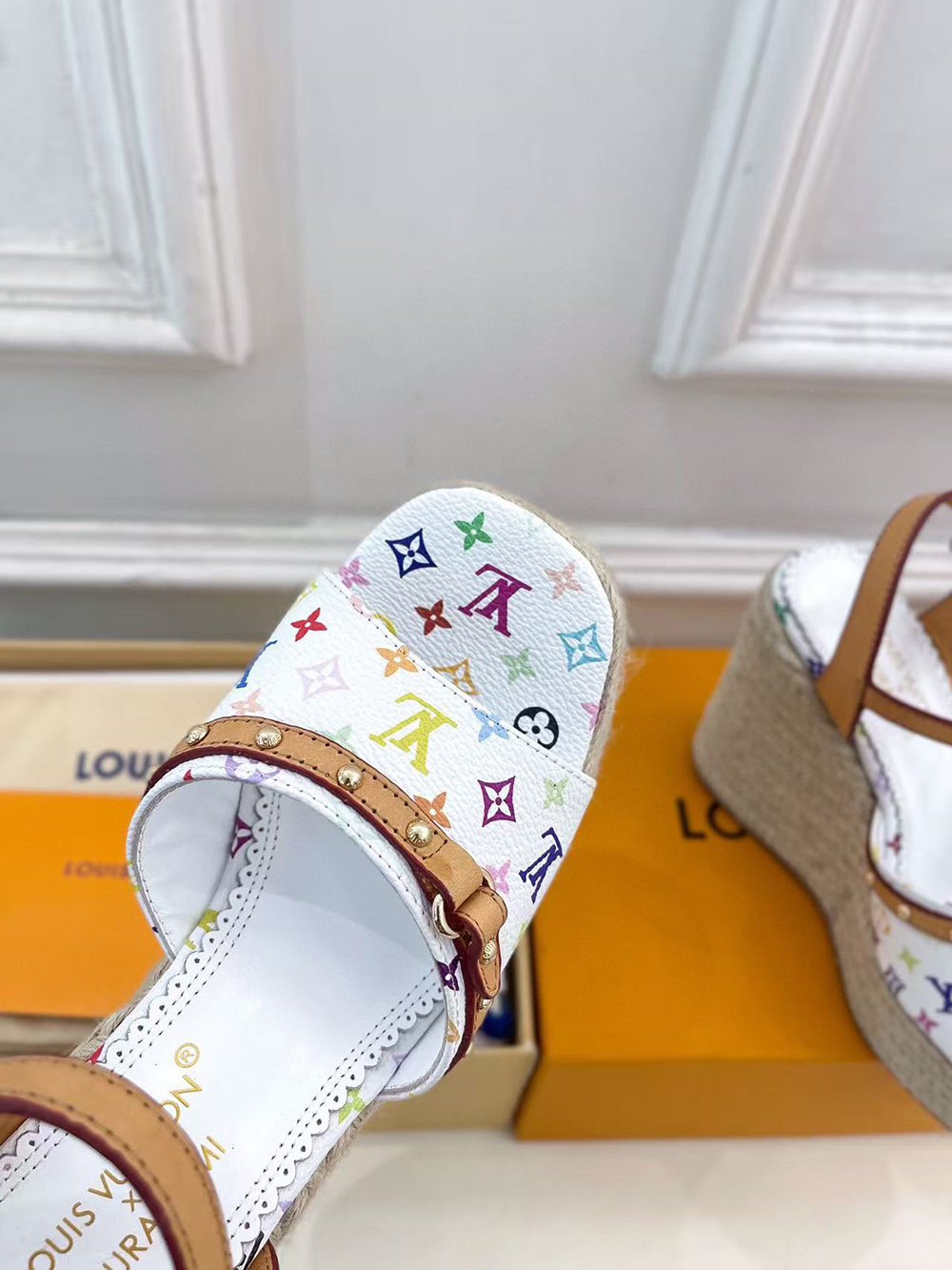 l0*is V*t0n & tm helios sandals