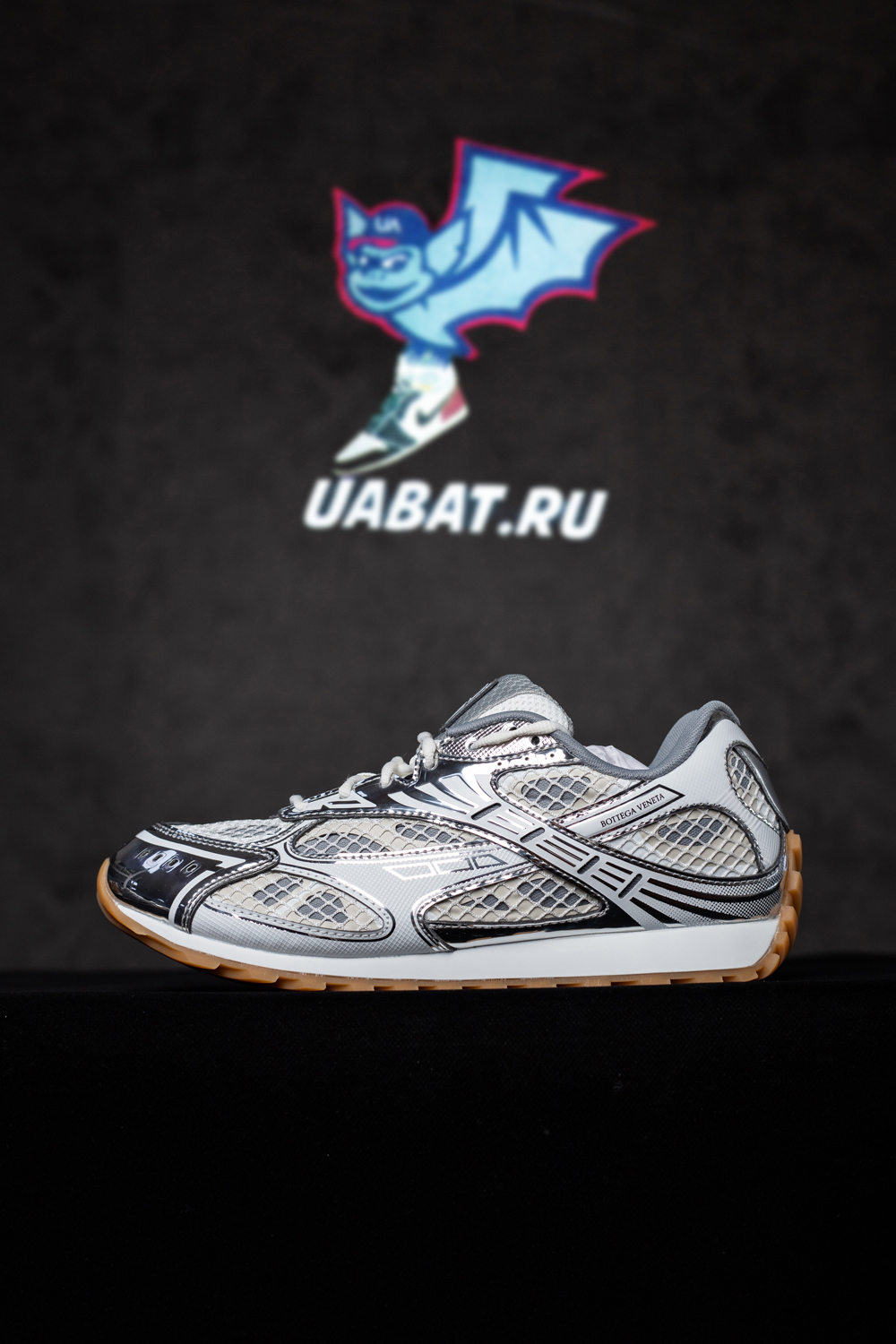 bo*te*ga Ve*ne*ta orbit runner sneaker  