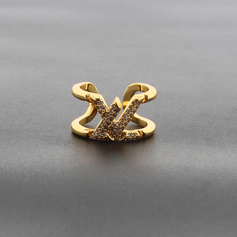 l0*is V*t0n volt one ring q9q35f