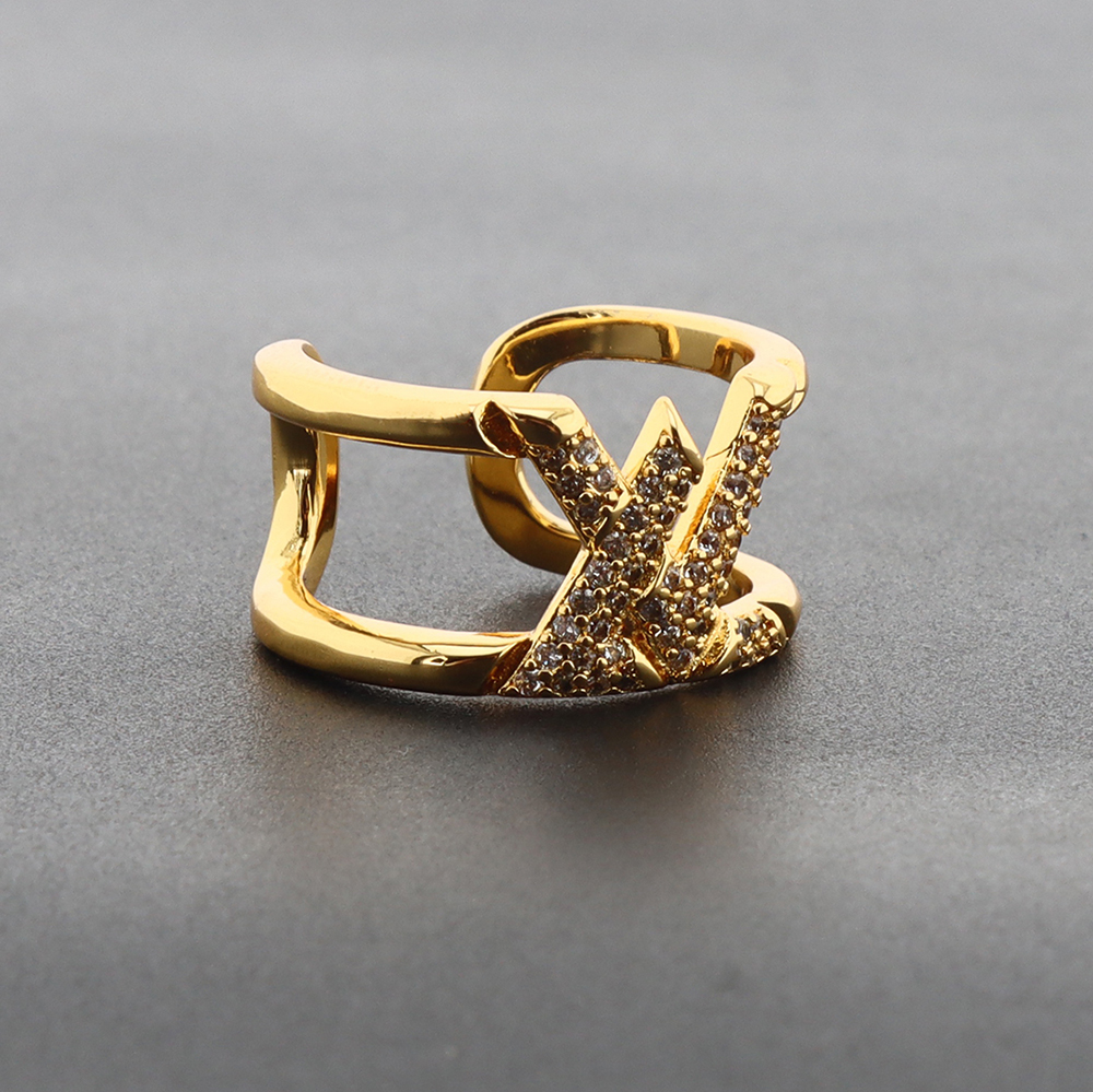 l0*is V*t0n volt one ring q9q35f