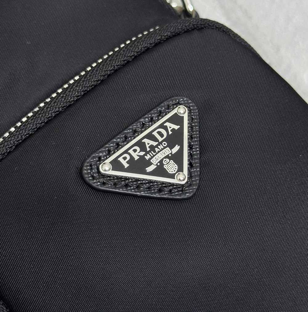 Pra*a bags 2zt024 11*17*4.5cm