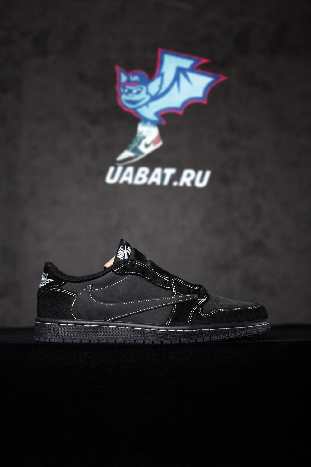 TRAVIS SCOTT AIR JORDAN 1 LOW "PHANTOM"