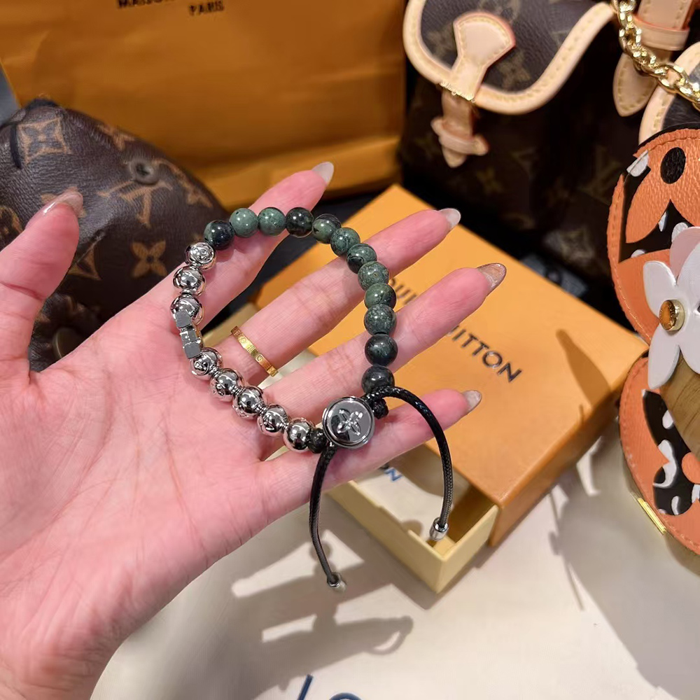 l0*is V*t0n monogram beads bracelet m00512