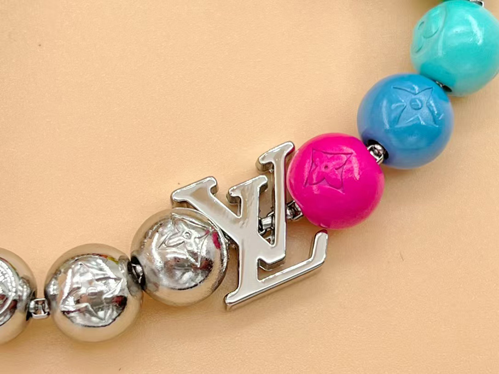 l0*is V*t0n monogram beads bracelet m00512