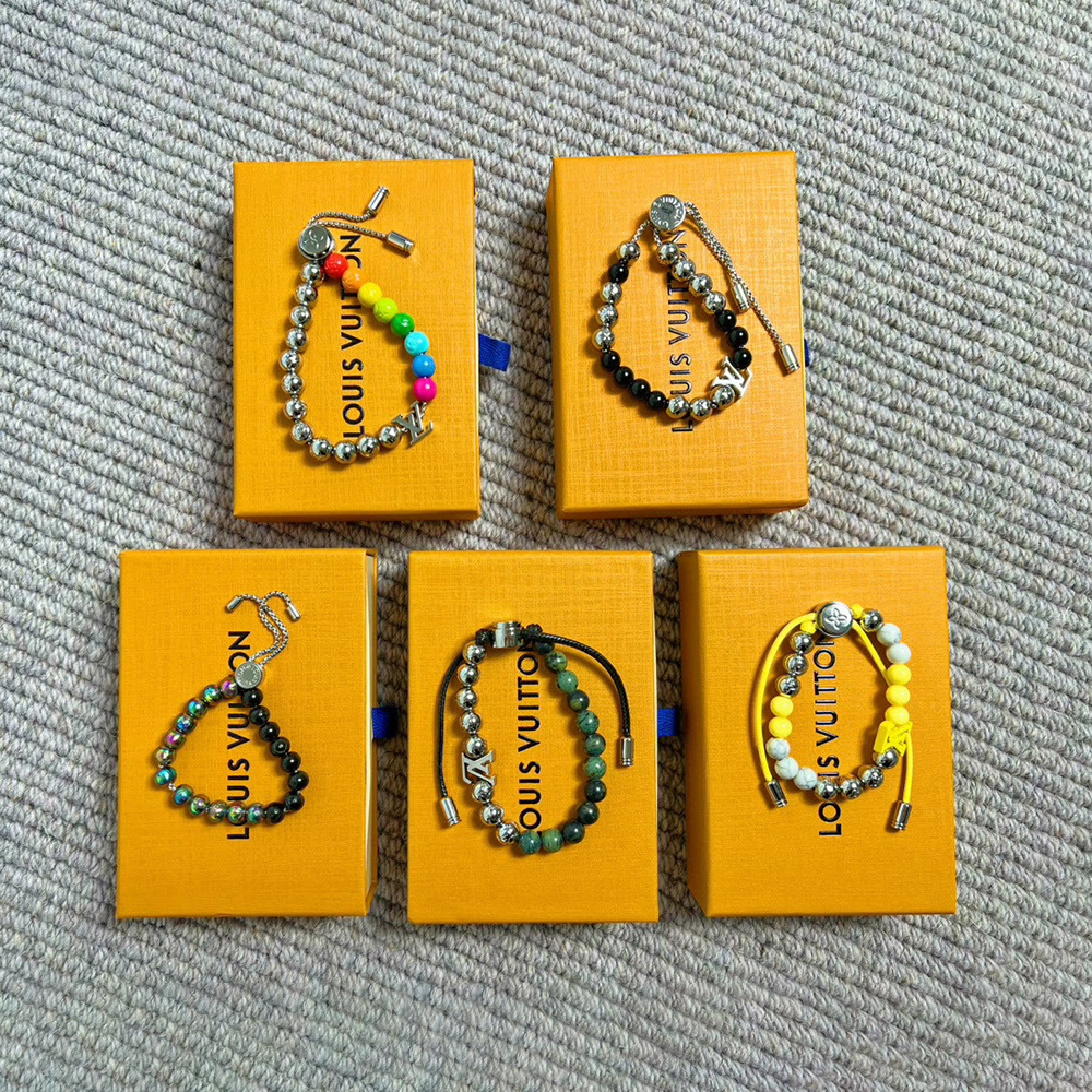 l0*is V*t0n monogram beads bracelet m00512