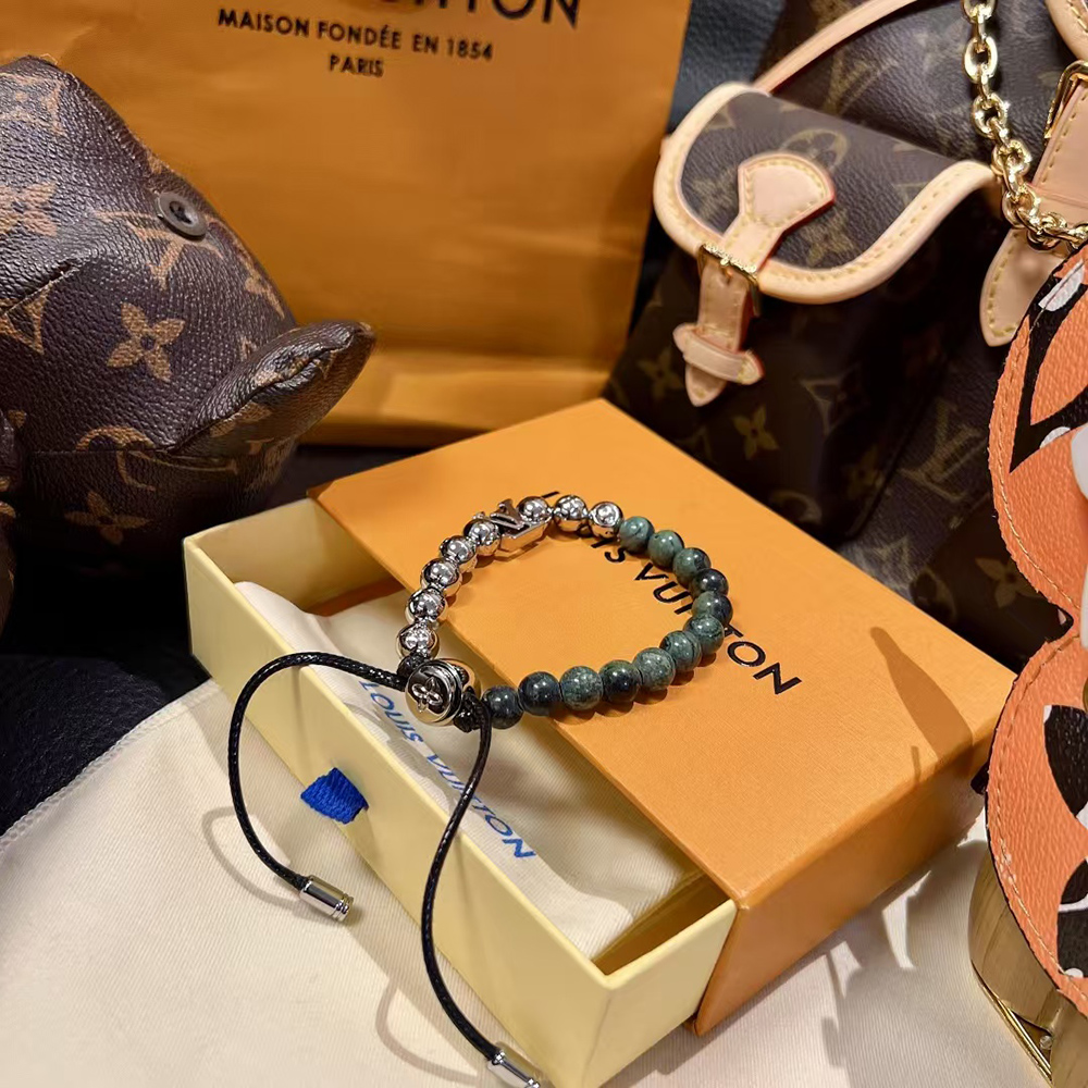 l0*is V*t0n monogram beads bracelet m00512