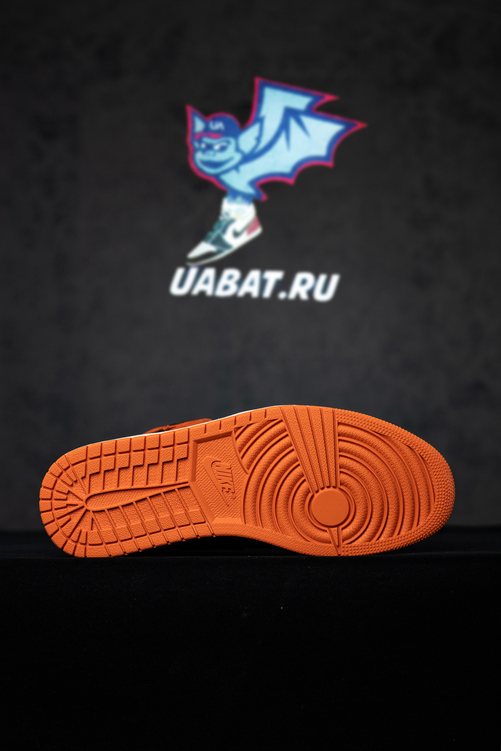 AIR JORDAN 1 RETRO SHATTERED BACKBOARD