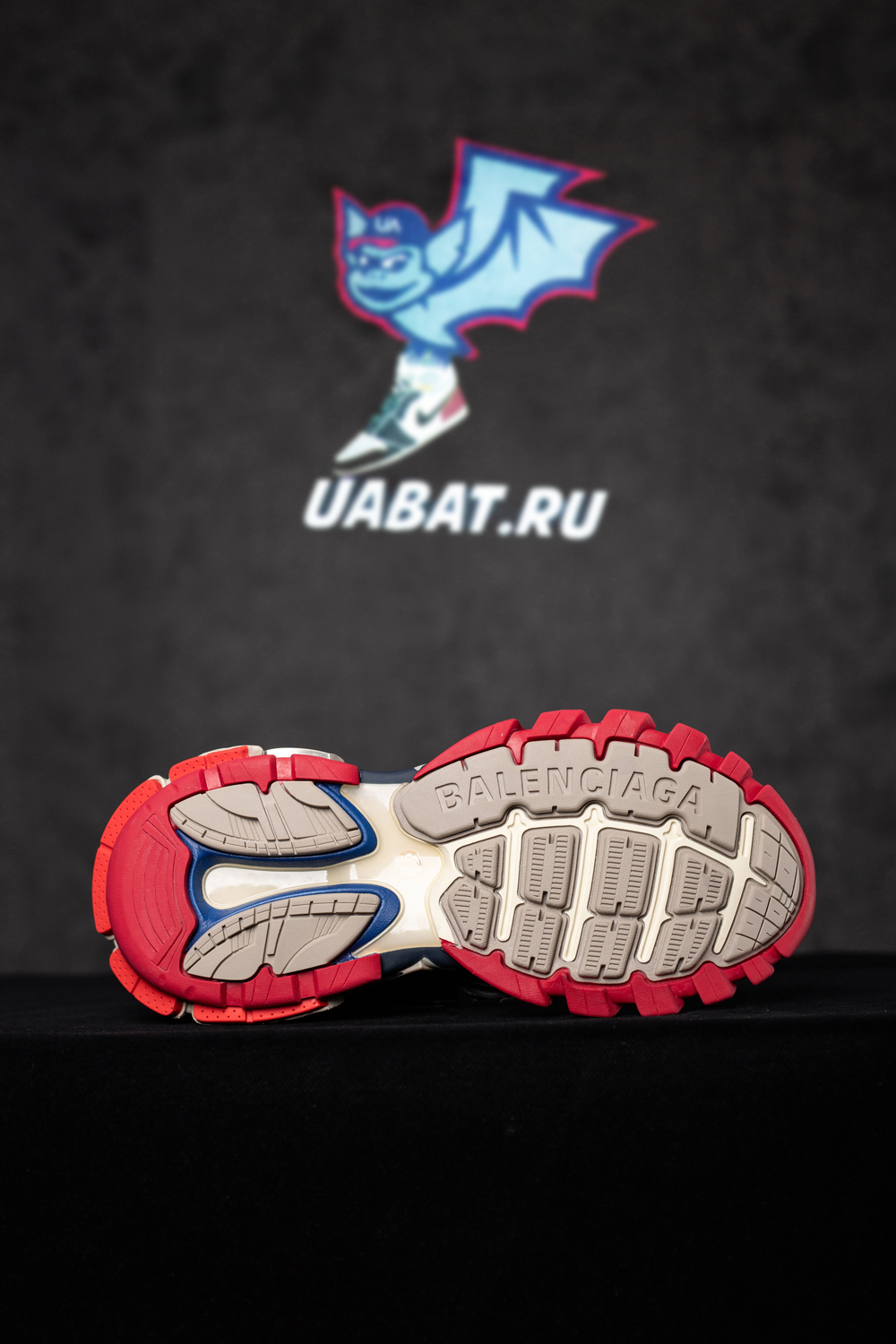 Ba*len*cia*ga track 2 