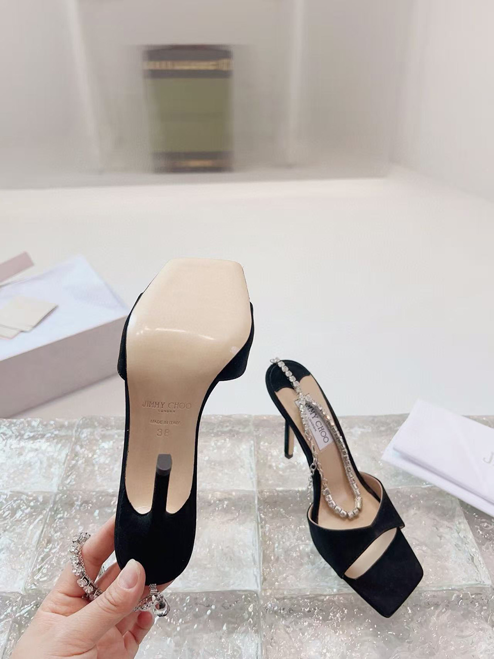 Ji*y Ch* black saeda 100 heeled sandals h:10cm