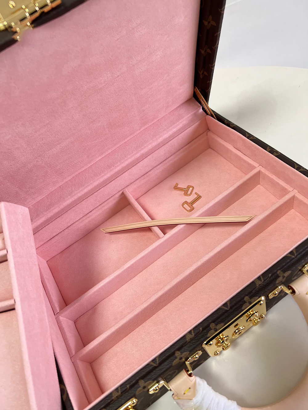 l0*is V*t0n boite bijoux m20076 34*26*10cm