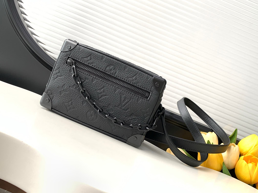 l0*is V*t0n mini soft trunk m55702 18.5*13*8cm