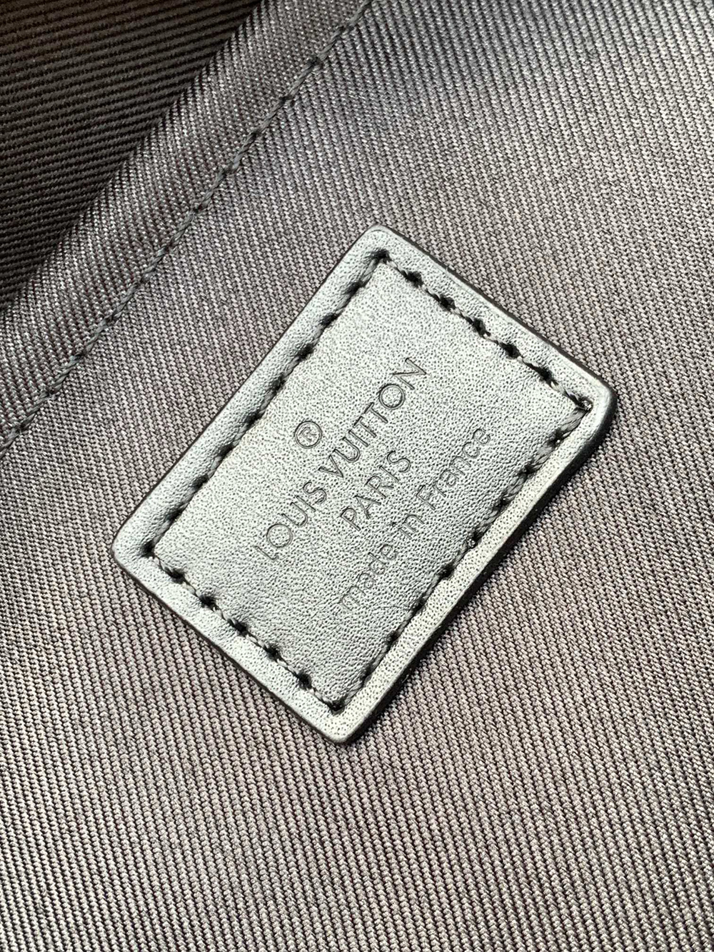 l0*is V*t0n s lock messenger m58489 22*18*8cm