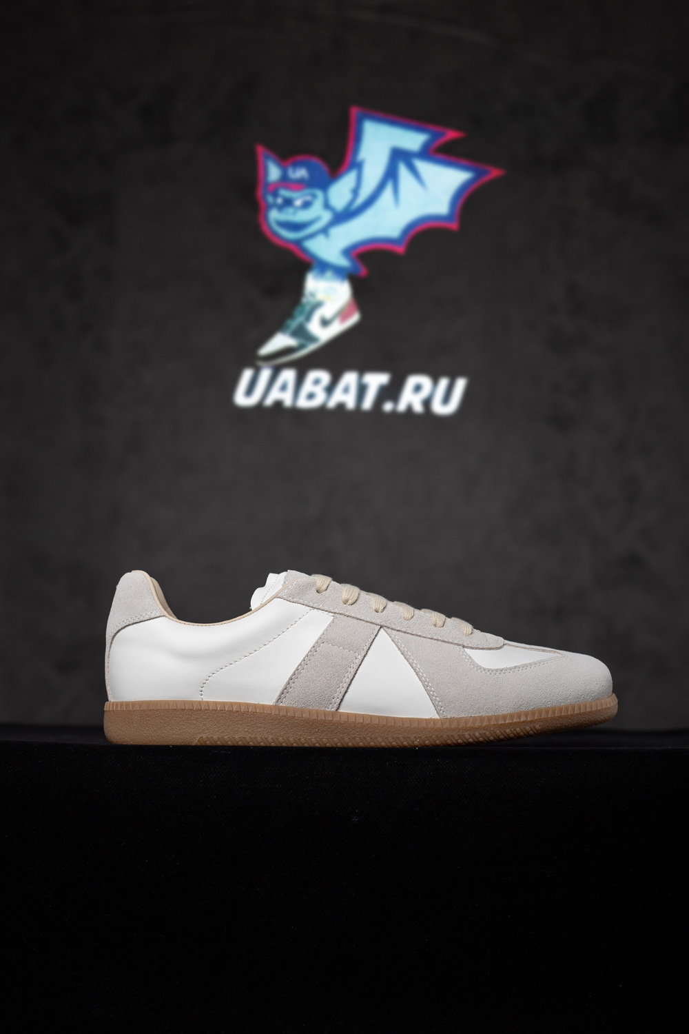 ma*s*n Ma*i*la white & gray replica sneakers