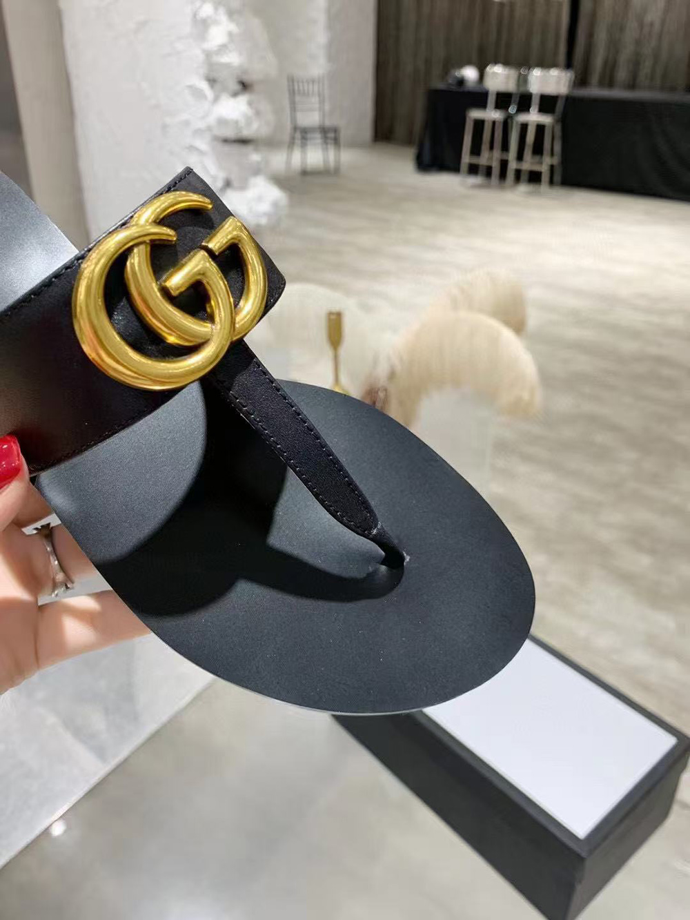 G*u*i marmont gg t-strap sandal black