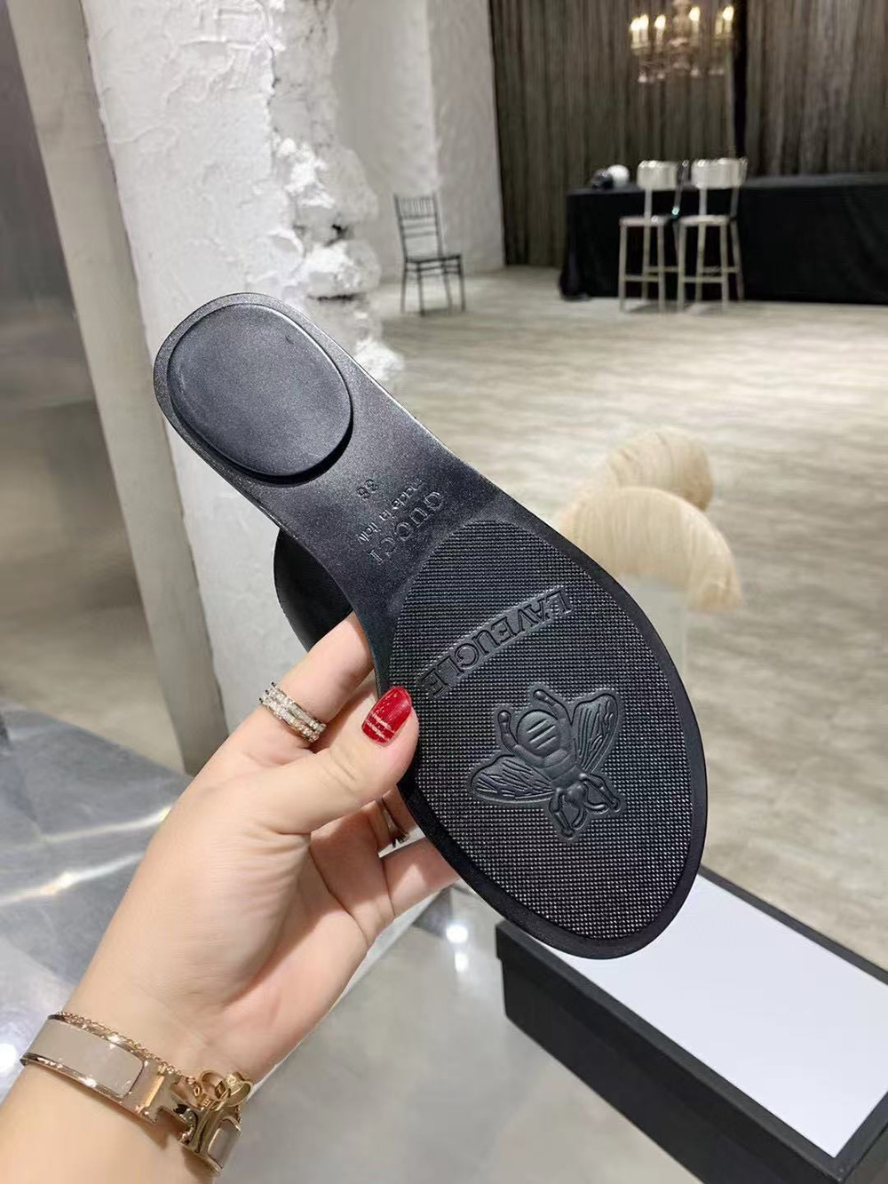 G*u*i marmont gg t-strap sandal black