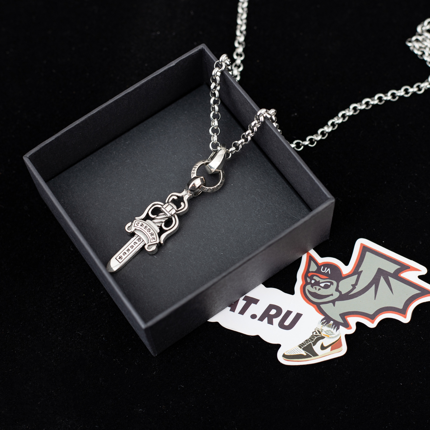 Ch**me He**ts necklaces 625369