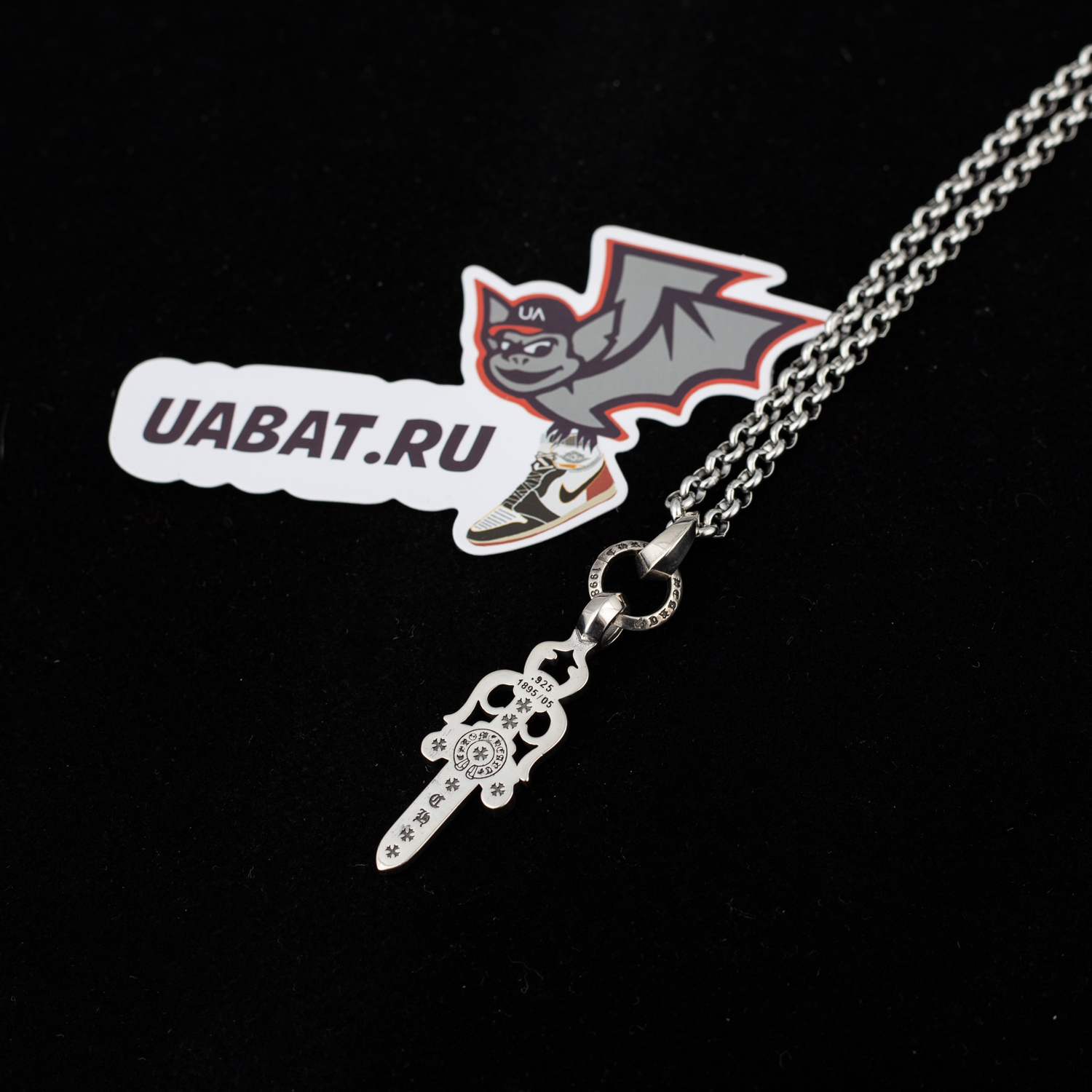 Ch**me He**ts necklaces 625369