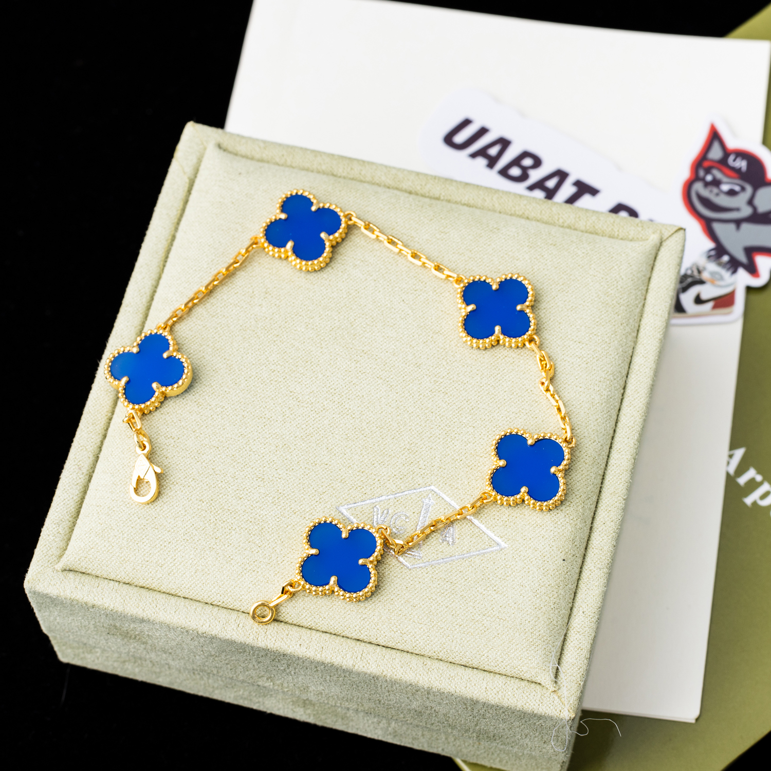 V*N CL*F & arpels bracelet v38410 17cm