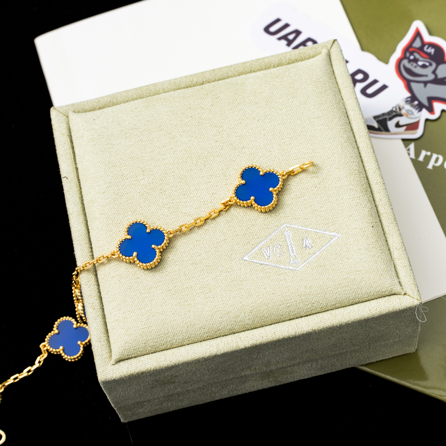 V*N CL*F & arpels bracelet v38410 17cm