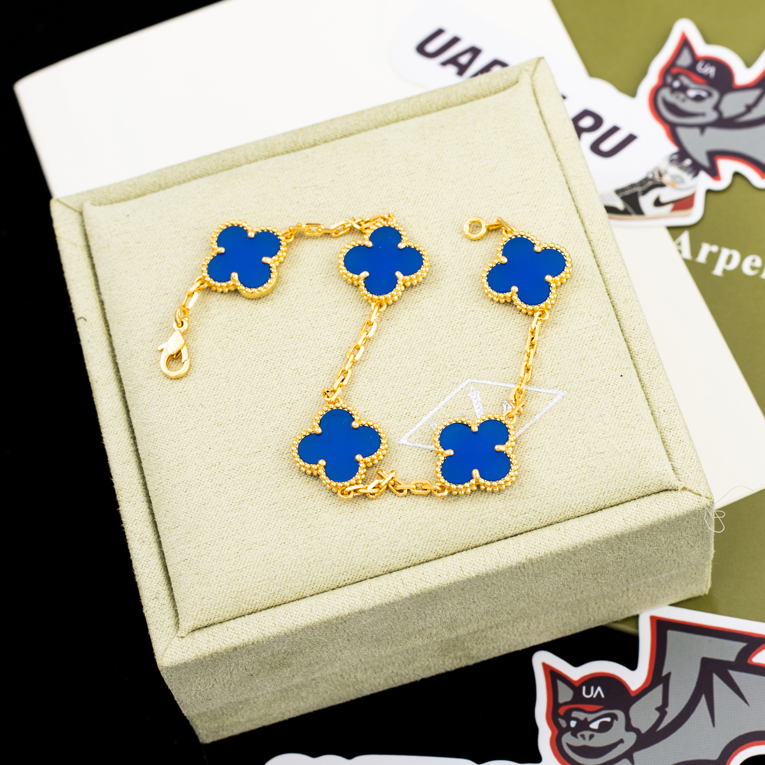 V*N CL*F & arpels bracelet v38410 17cm