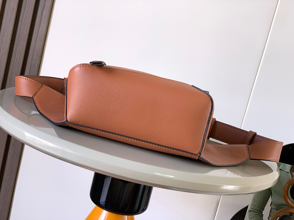 L0ew* mini puzzle bumbags 2530 18*12*7.5cm