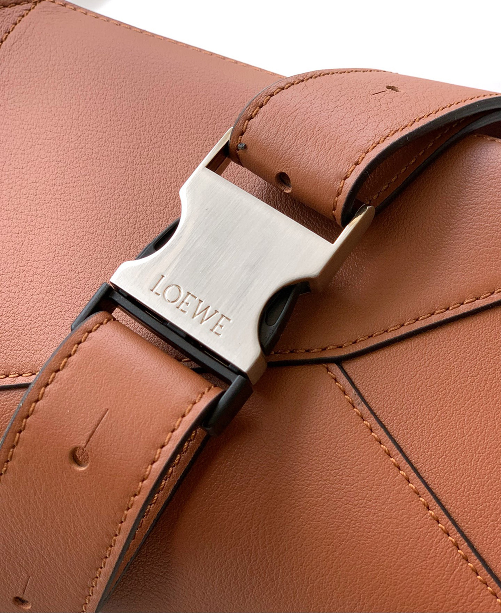 L0ew* mini puzzle bumbags 2530 18*12*7.5cm