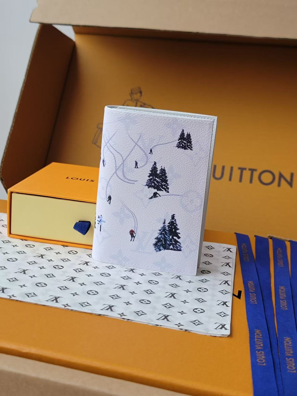 l0*is V*t0n pocket organizer m14880 11.1*1*7.5cm