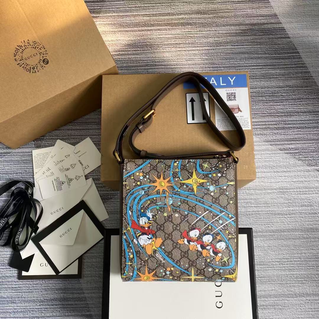 G*u*i donald duck messenger bags 645054 21*22*4cm