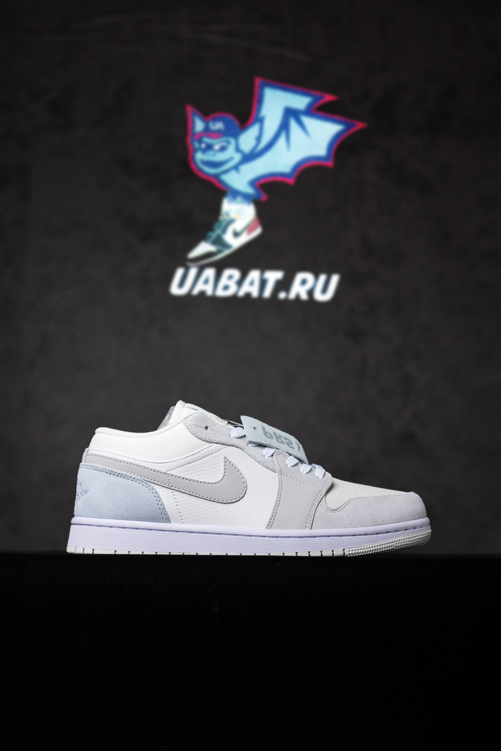 AIR JORDAN 1 LOW 