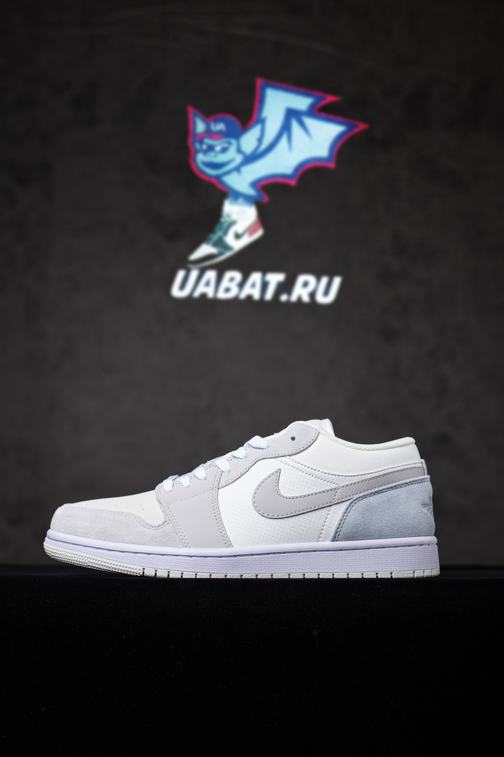 AIR JORDAN 1 LOW 