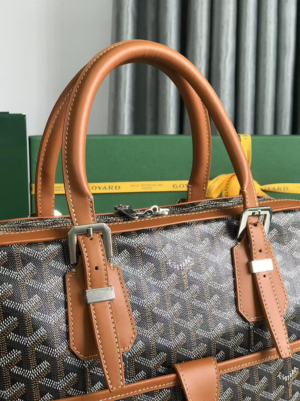 Go*ard ambassade mm document case 01cl03p 38.5*10.5*27.5cm