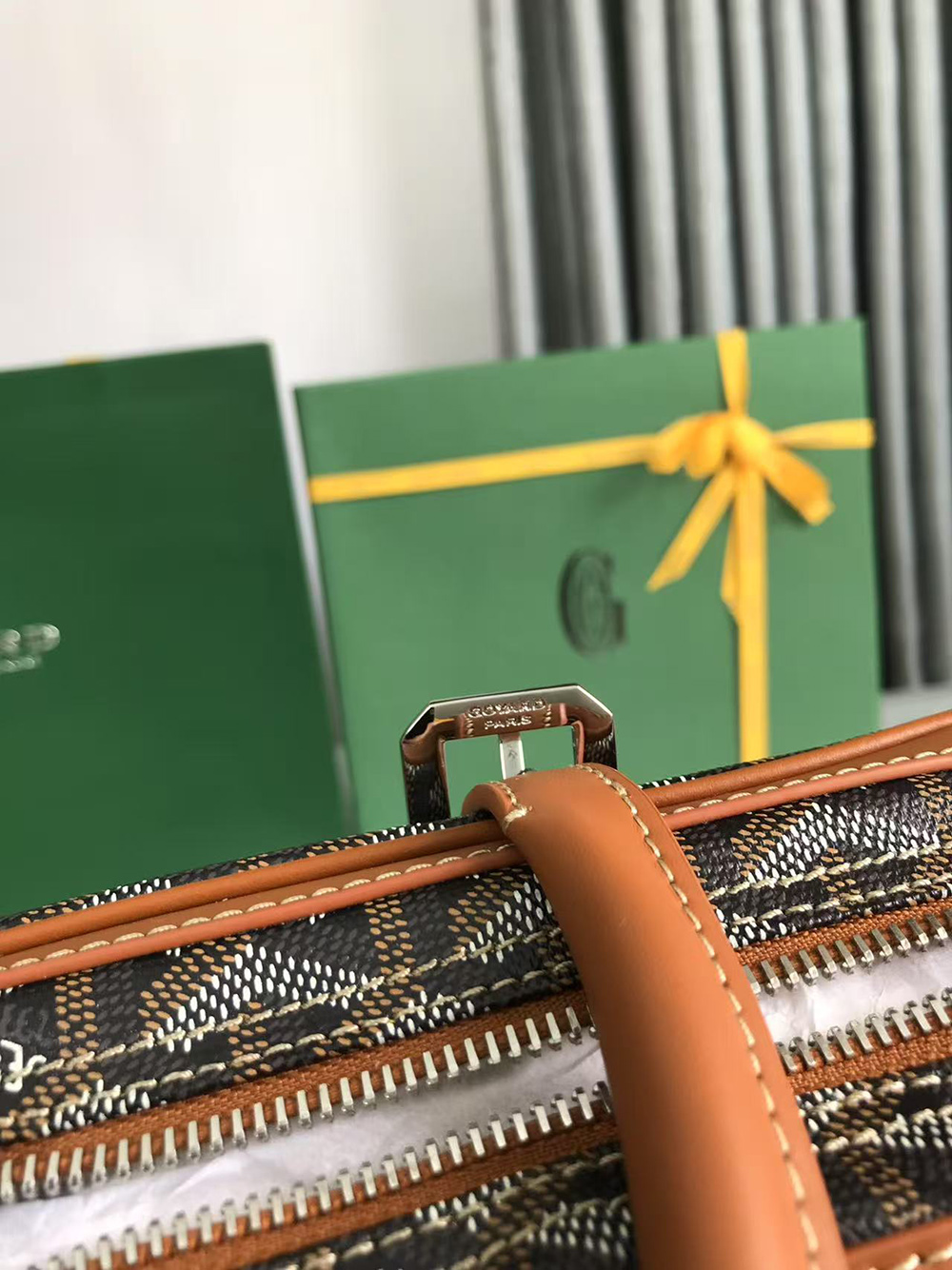 Go*ard ambassade mm document case 01cl03p 38.5*10.5*27.5cm