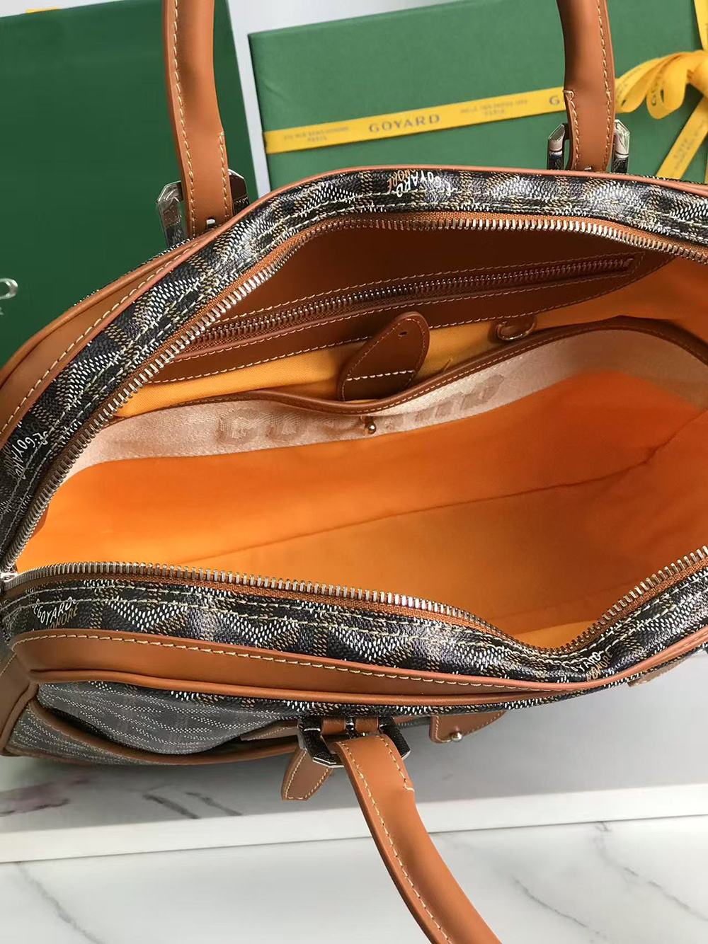 Go*ard ambassade mm document case 01cl03p 38.5*10.5*27.5cm