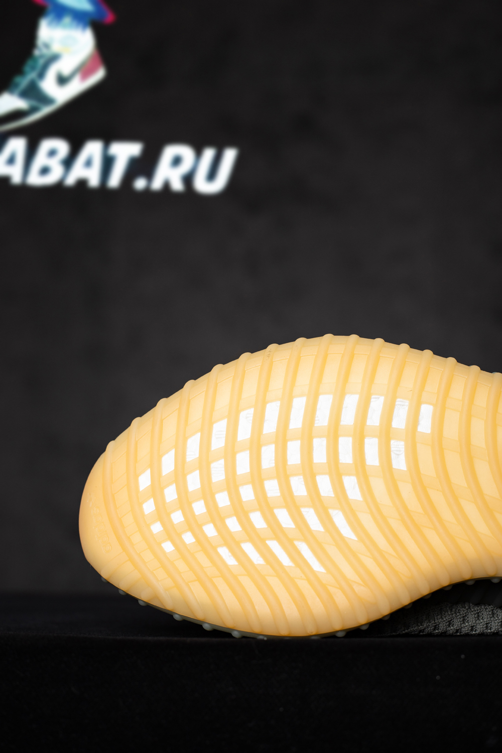 "special price" Y**zy boost 350 v2 