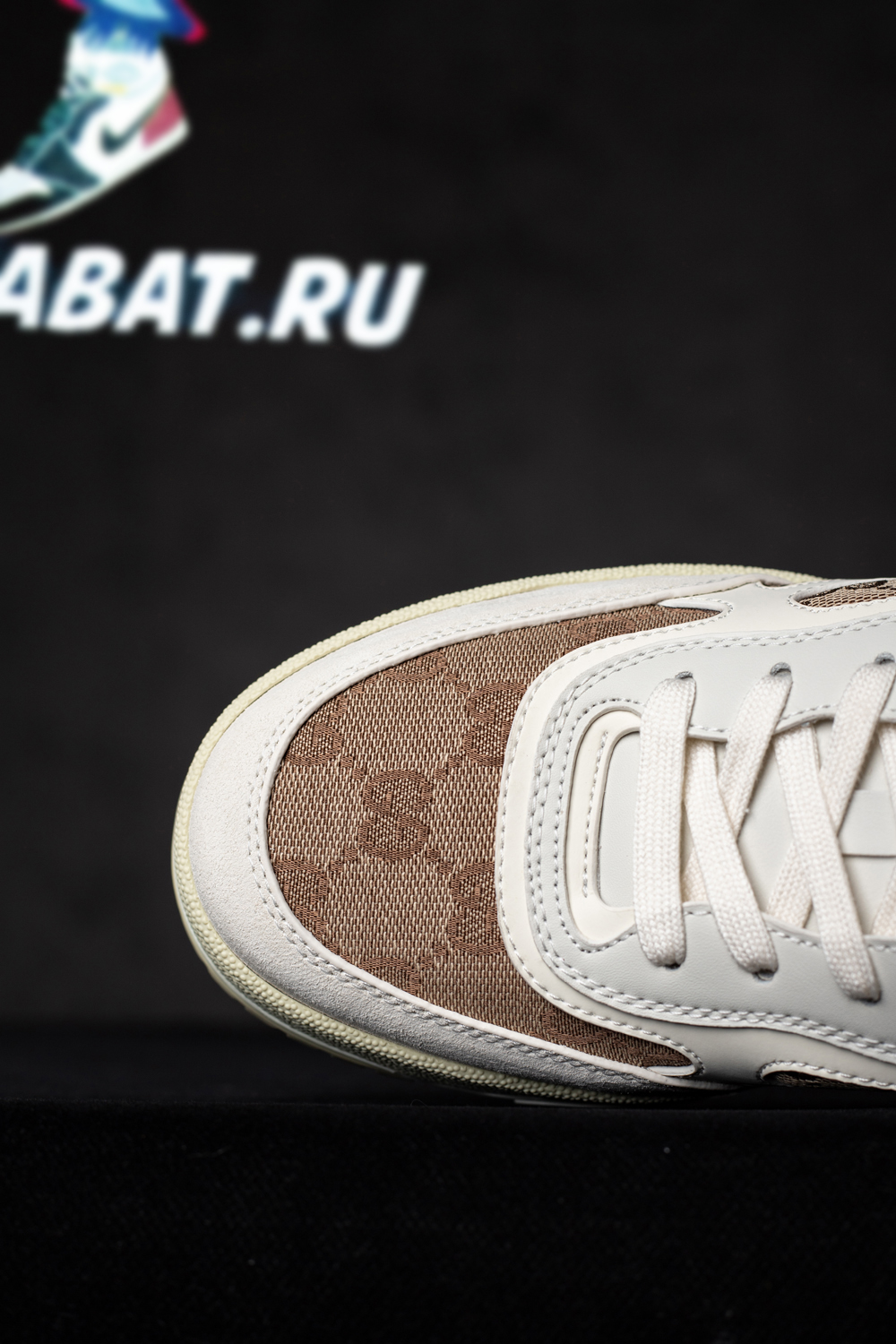 G*u*i re-web sneaker